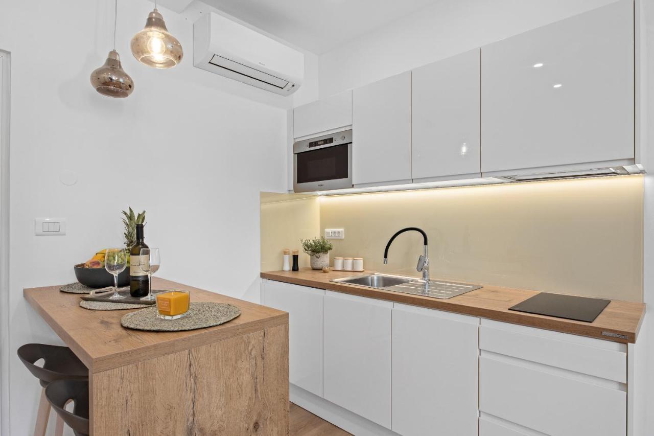 PUY Giardini M Studio Apartments מראה חיצוני תמונה
