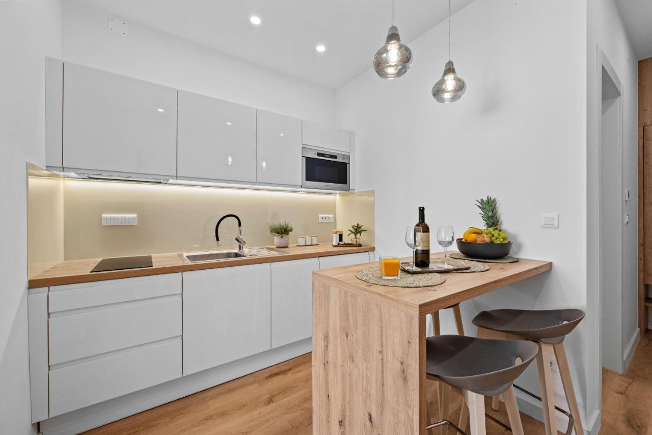 PUY Giardini M Studio Apartments מראה חיצוני תמונה