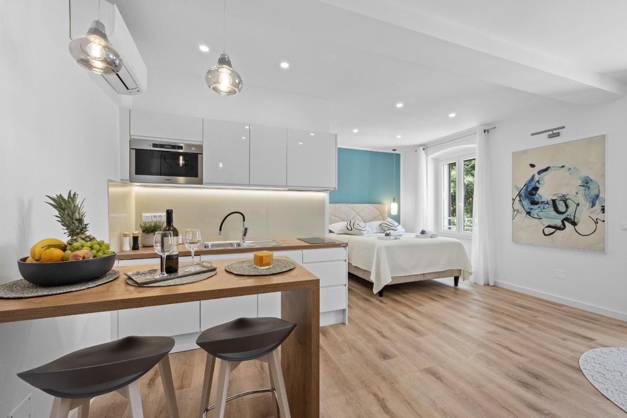 PUY Giardini M Studio Apartments מראה חיצוני תמונה