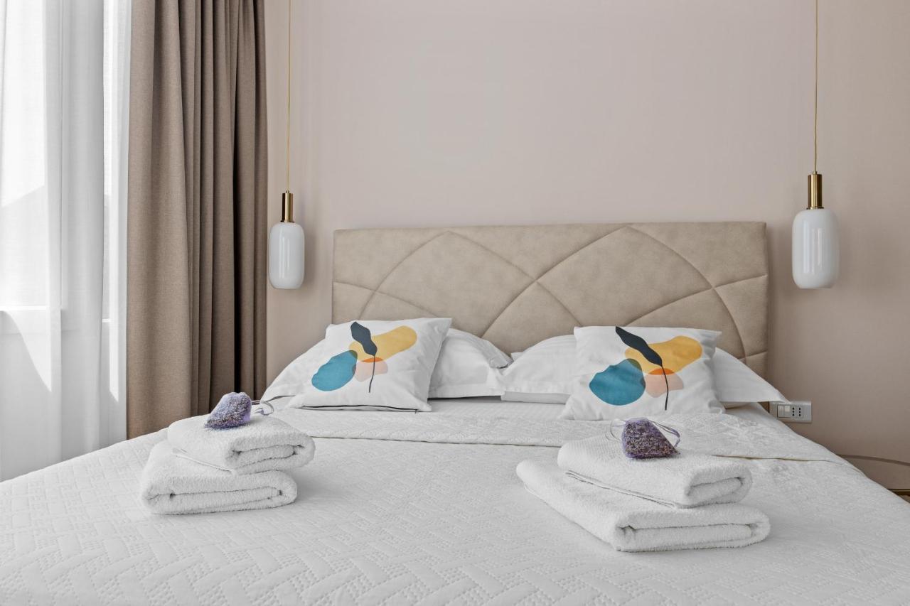 PUY Giardini M Studio Apartments מראה חיצוני תמונה